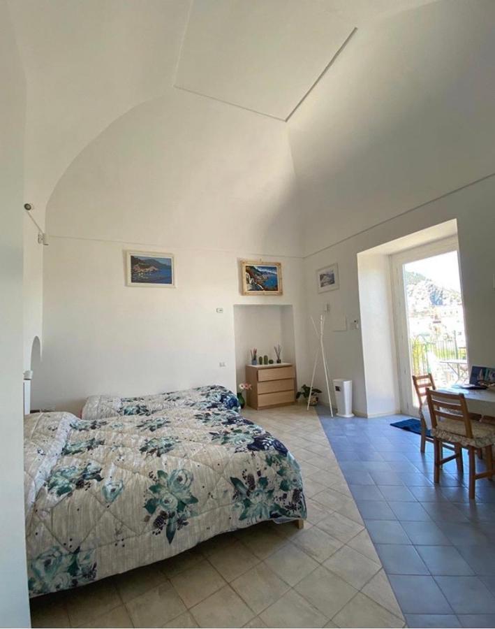 Lucy'S House - Comfortable Apartment In Amalfi Esterno foto